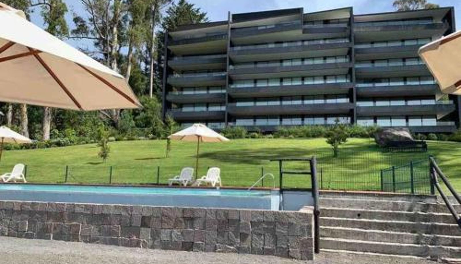 Camera standard - Moderno depto con orilla de lago en Villarrica