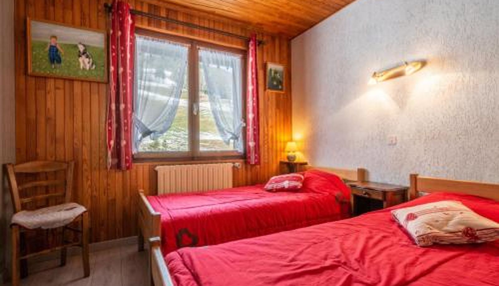 Pokój typu standard - proche pistes et toutes commodités - FR-1-671-27  balcon Appartement cosy aux Gets - 4 pers