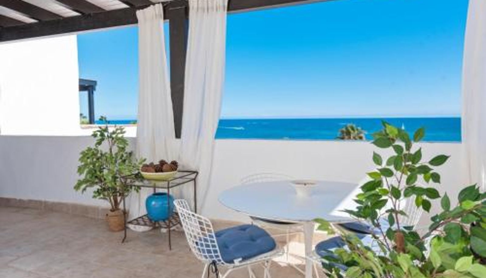 Apartment - Frontline Mediterranean Escape