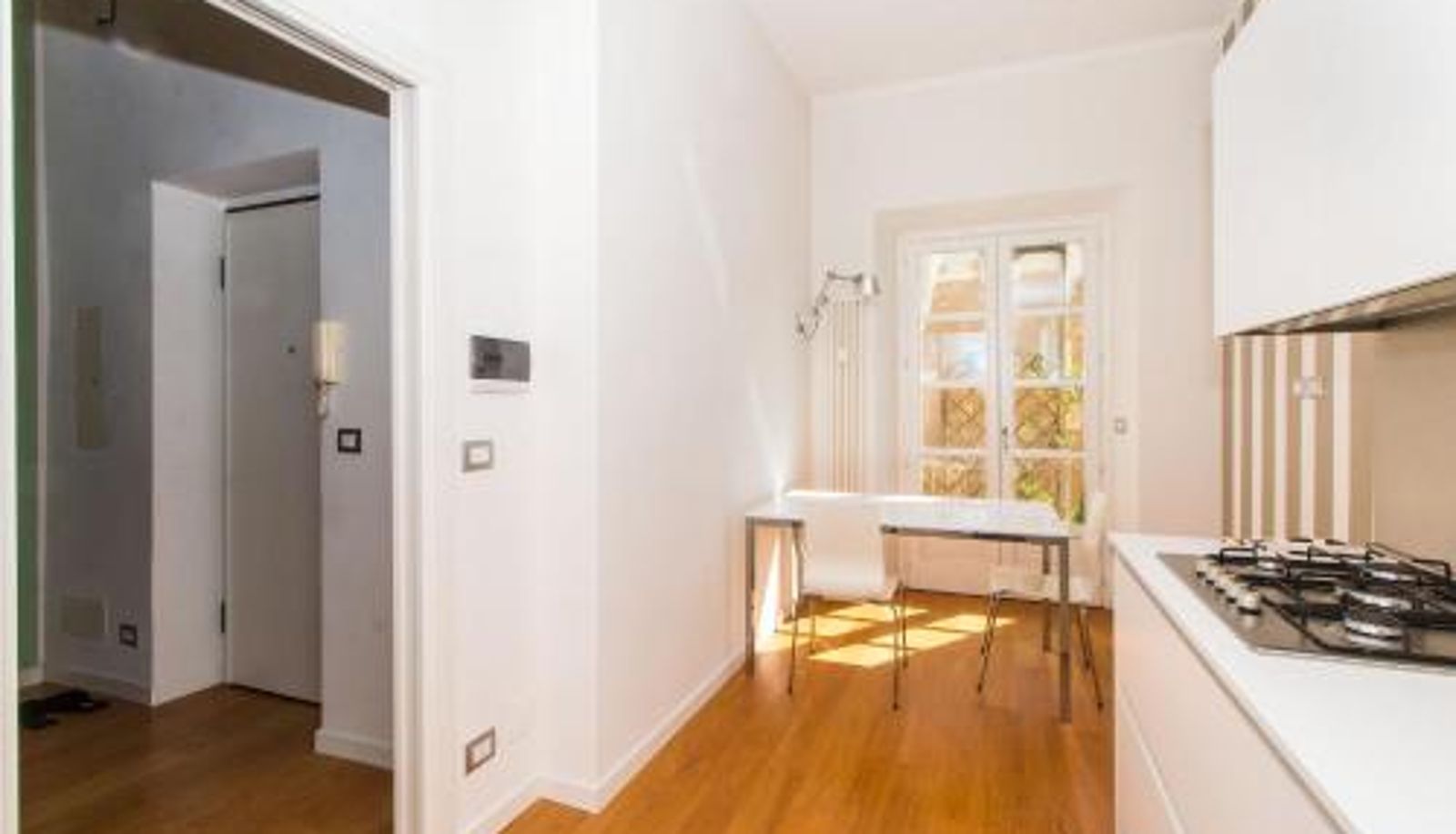 Apartment - Porta Nuova & Parco del Valentino Roomy Flat