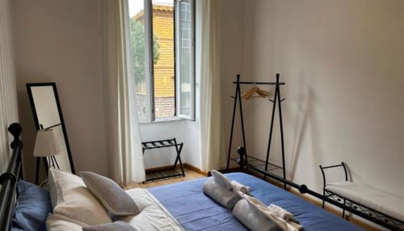 Apartment - MR House - by Be Your Home