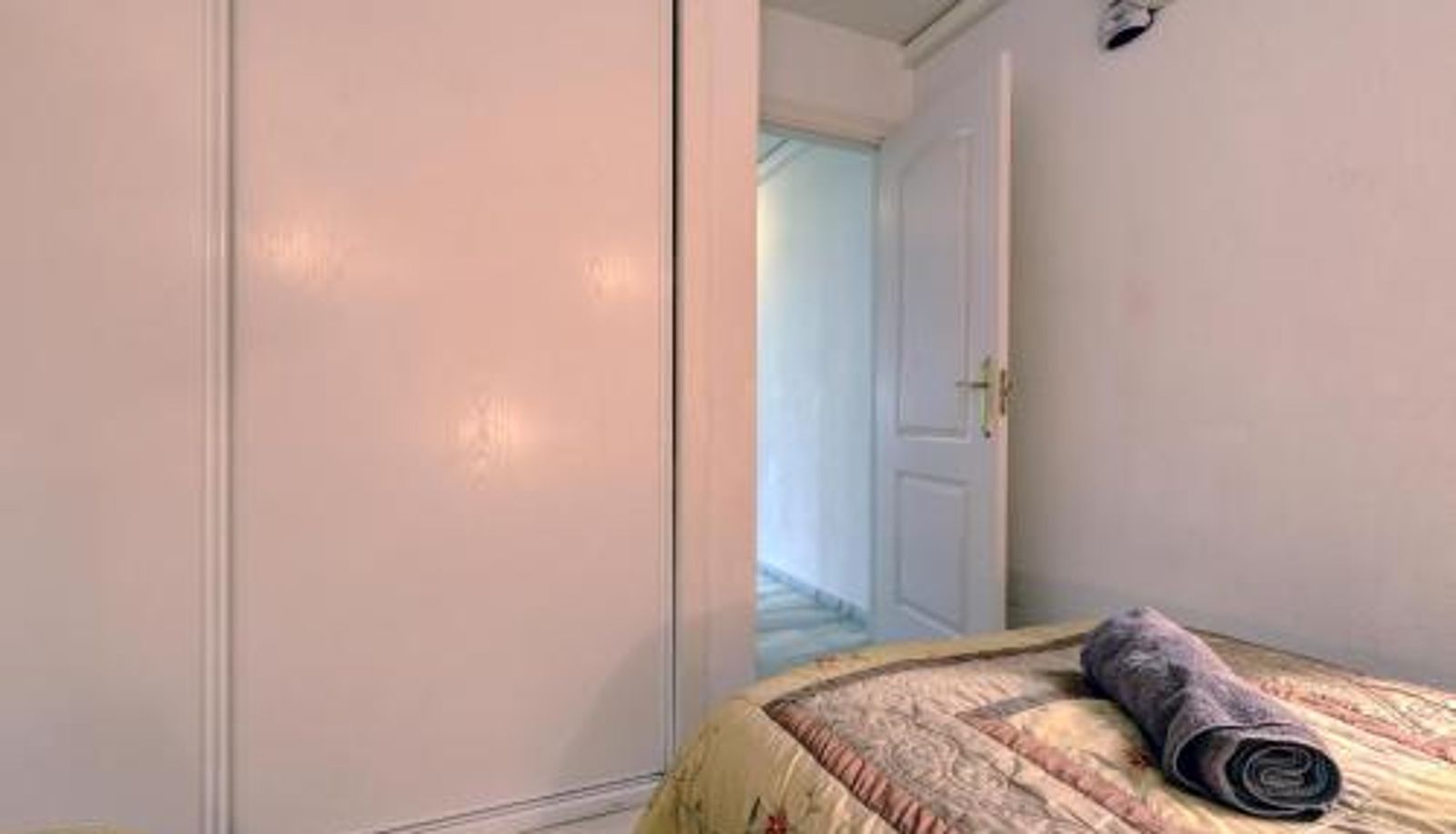 Apartment - Luxury 2 Bed Apt Freeview Tv Wi