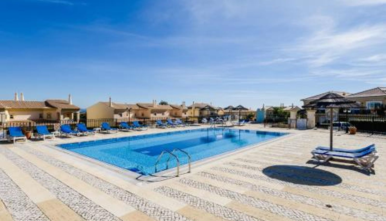 Apartment - Fairviews Village - Boavista Resort in Lagos