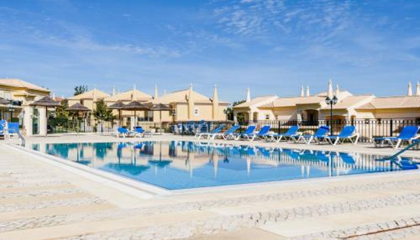 Apartment - Fairviews Village - Boavista Resort in Lagos