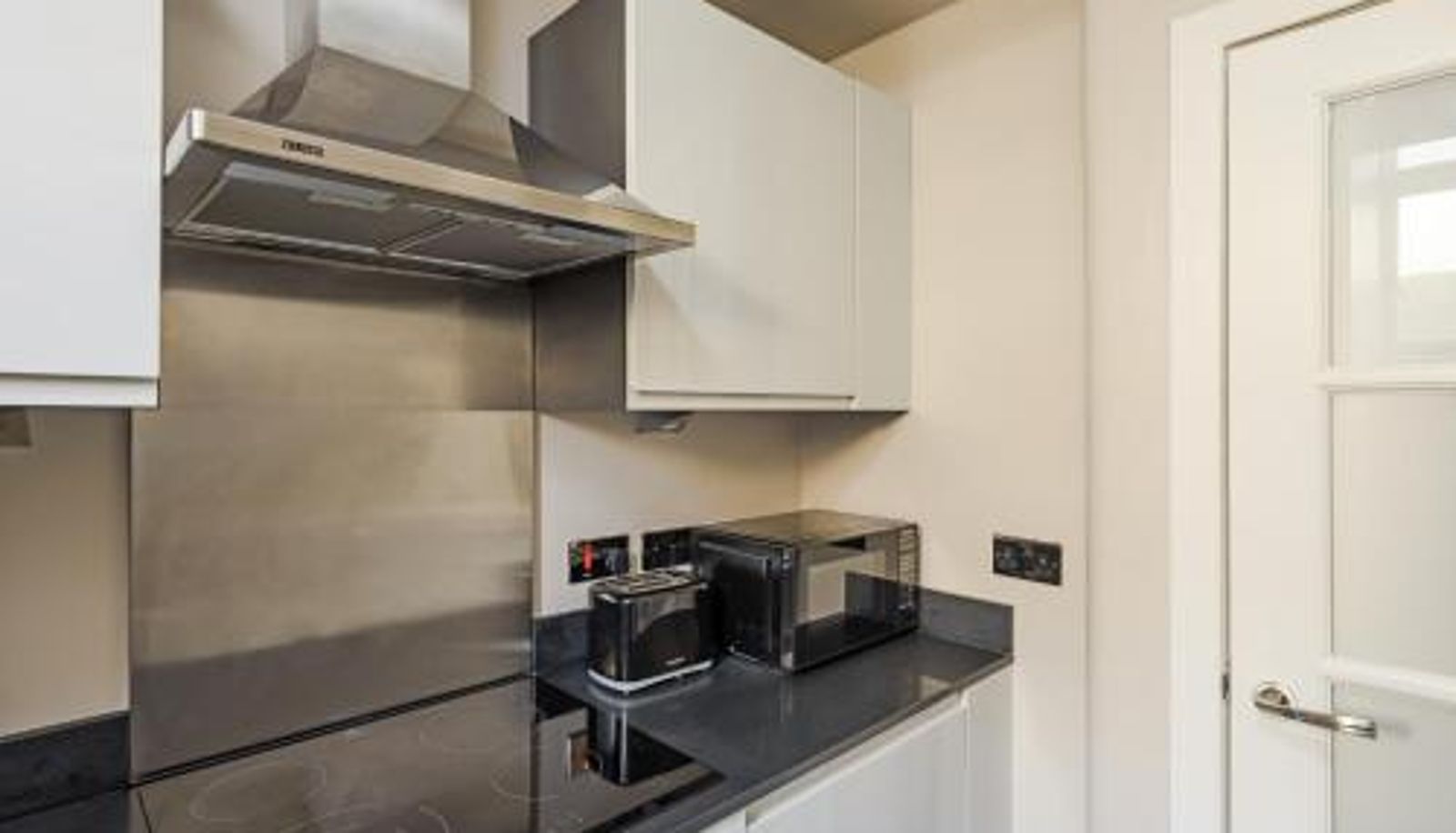 Apartment - The Rose Street Retreat by Calton Living