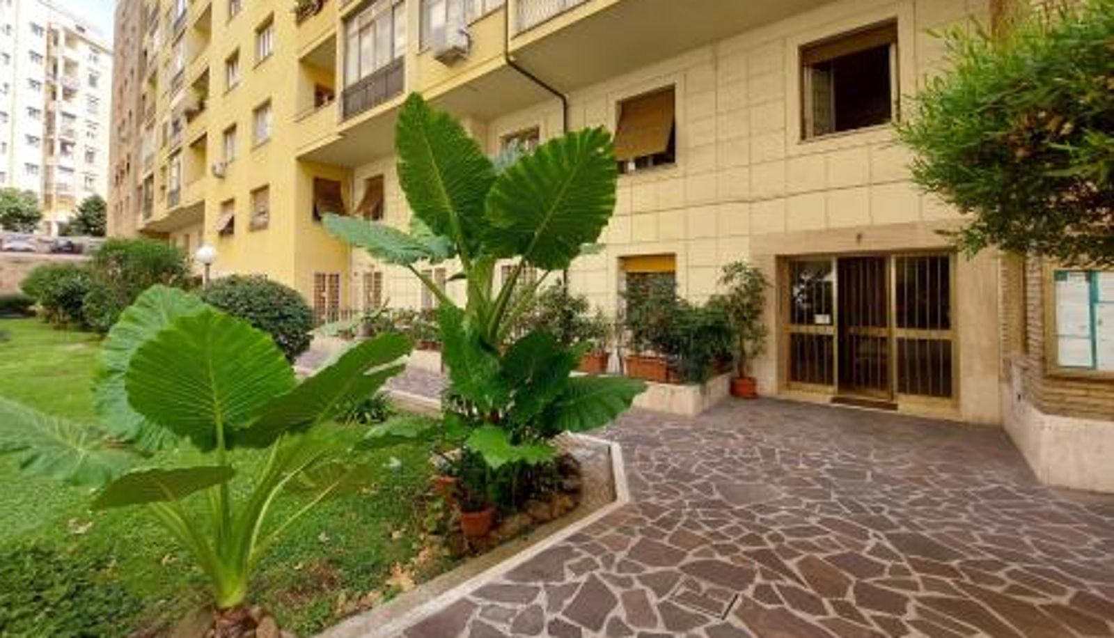 Apartment - Micheles Flat by DomusDimore