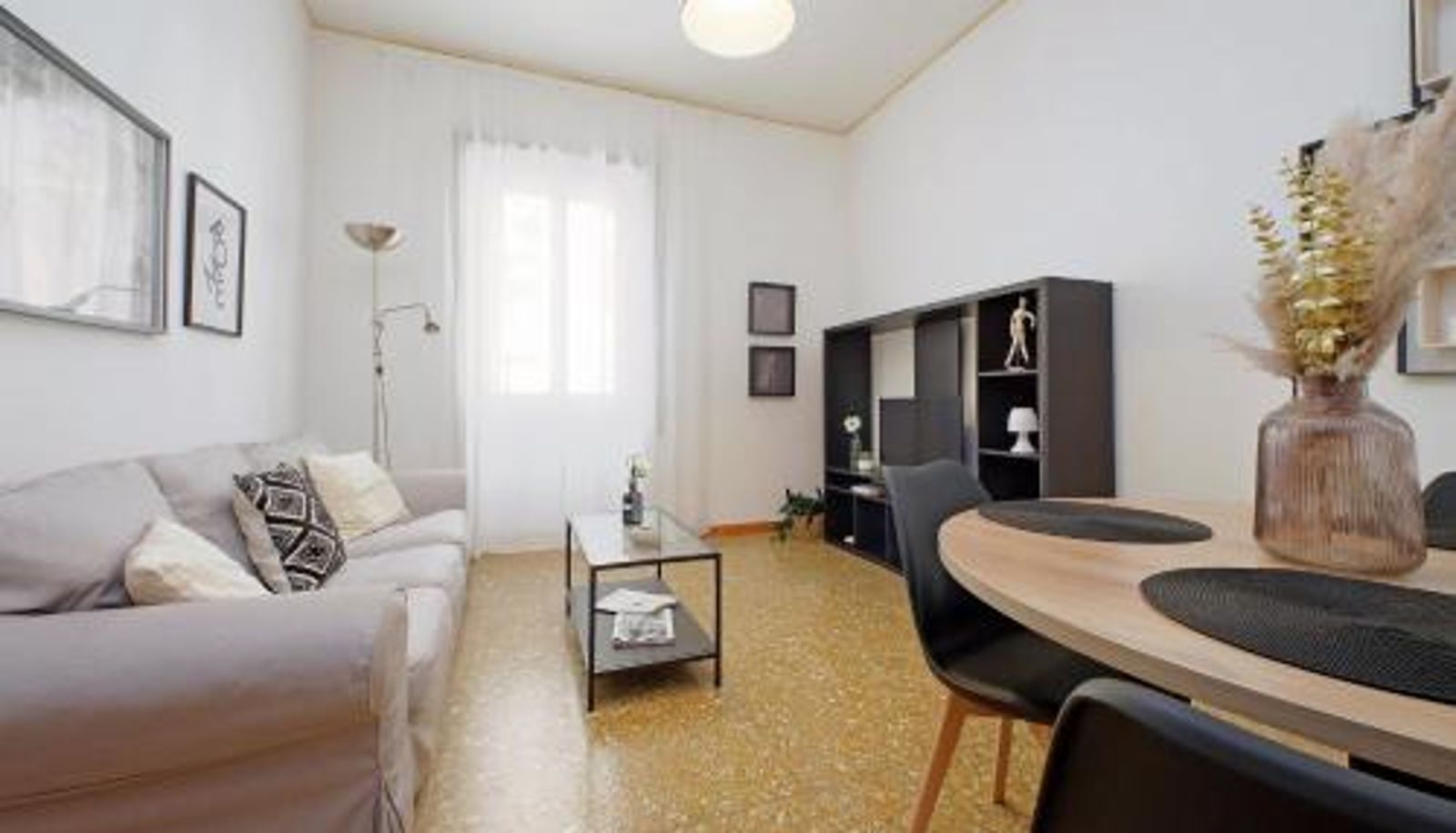 Info - Micheles Flat by DomusDimore