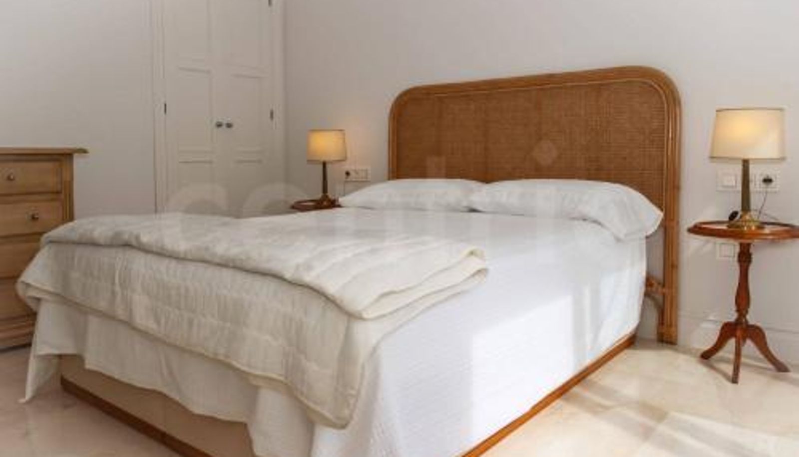 Apartment - Duplex junto al mar en Marbella