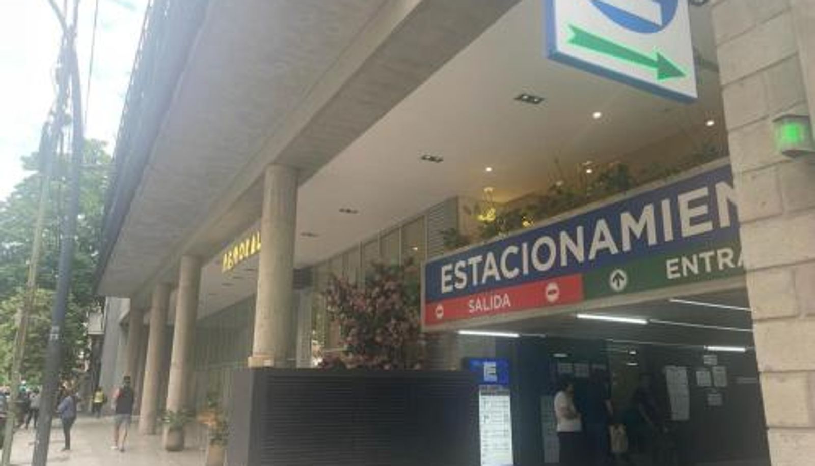 Info - Montañeses 2342 Modern