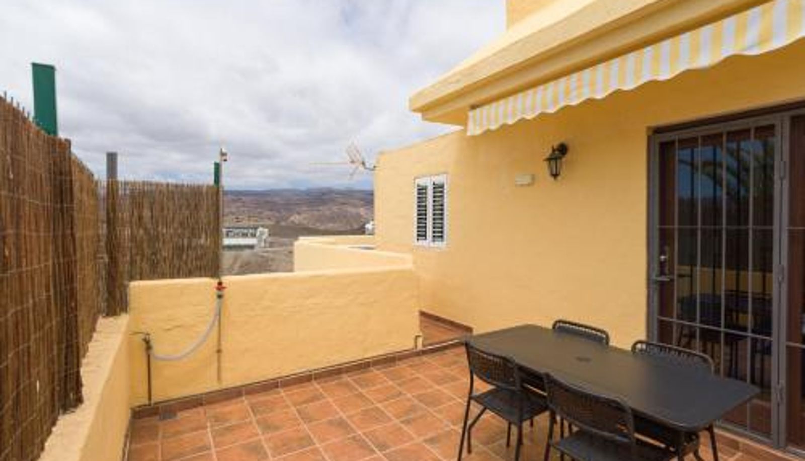 Apartament - Private Solarium Home - Terrace & Beach Views