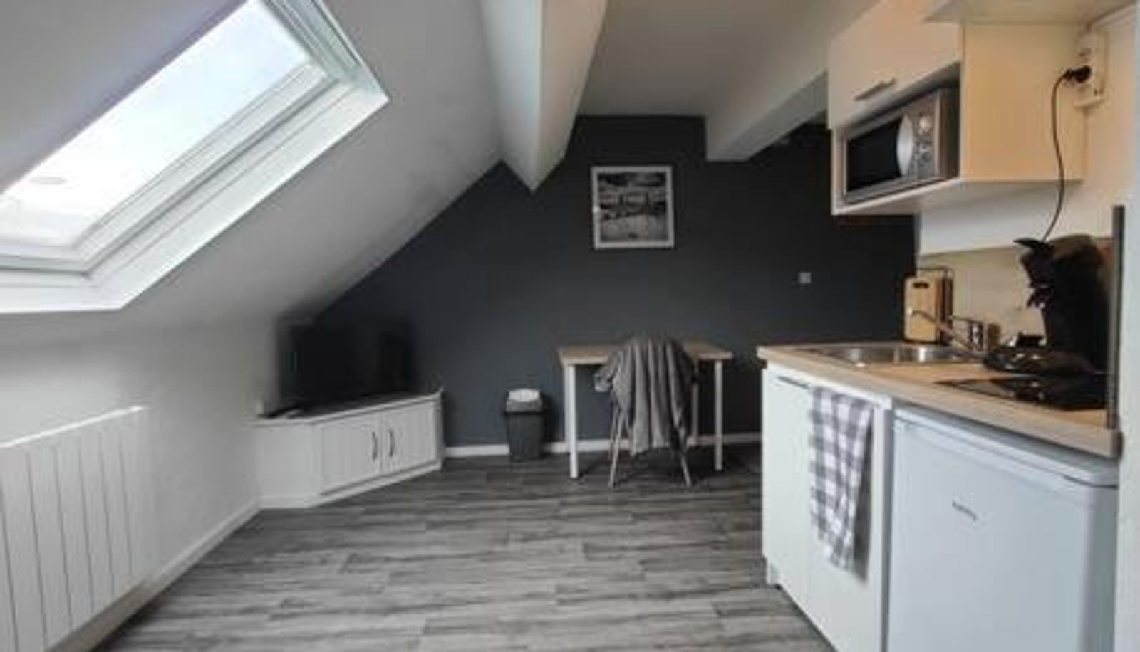 Standard room - Proche Hyper Centre et Commerces ! Studio "Sous les toits"