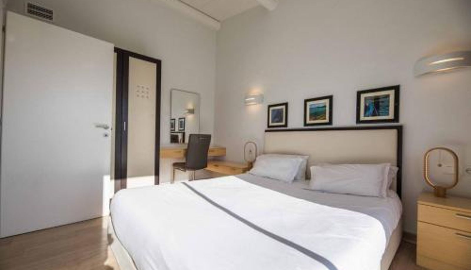 Apartament - Appartement 4* piscine et plage à pied