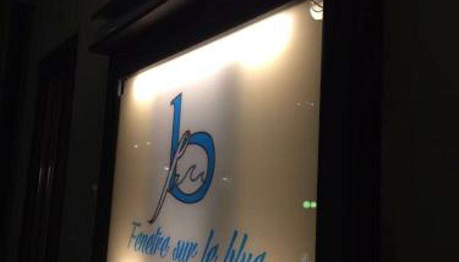 Standardzimmer - Fenetre sur le blue