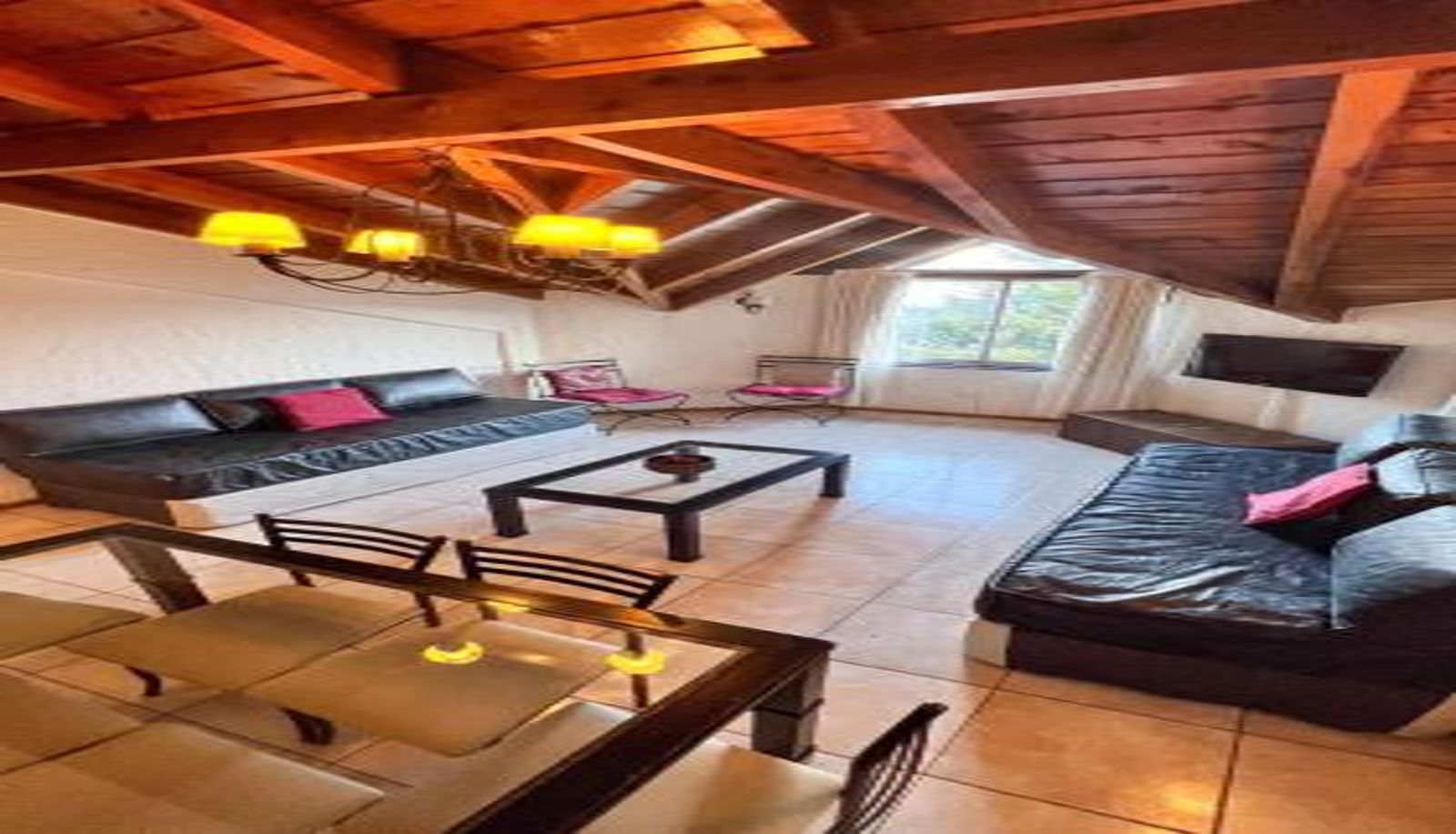 Apartamento - RentUp- Duplex luminoso a pasos del Centro Civico