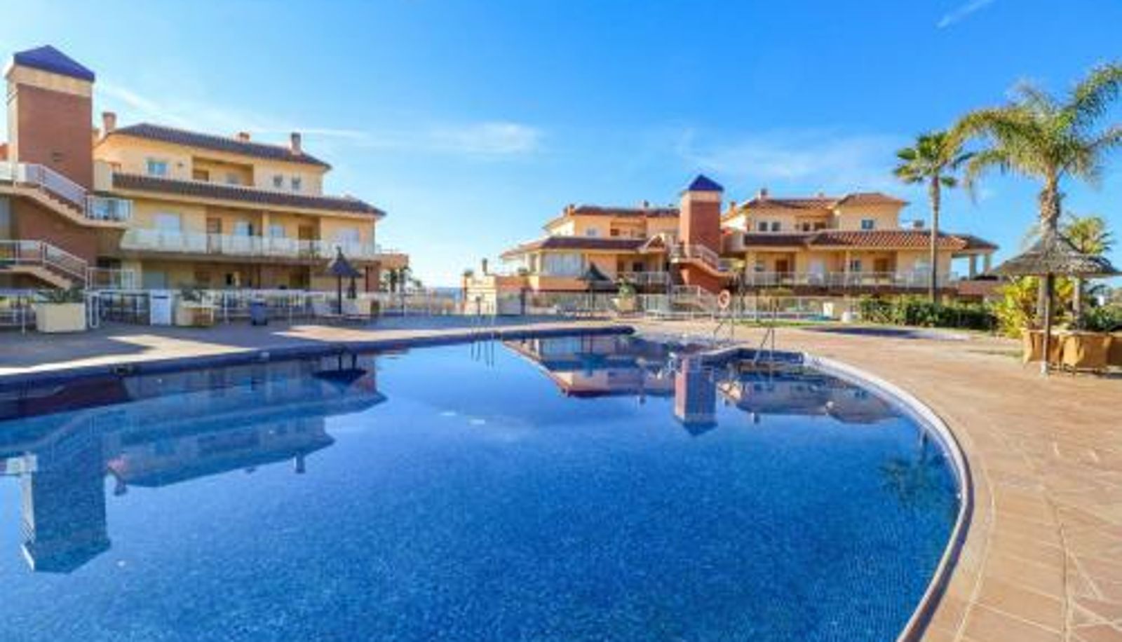 Apartamento - Malibu Mansions with private hot tub
