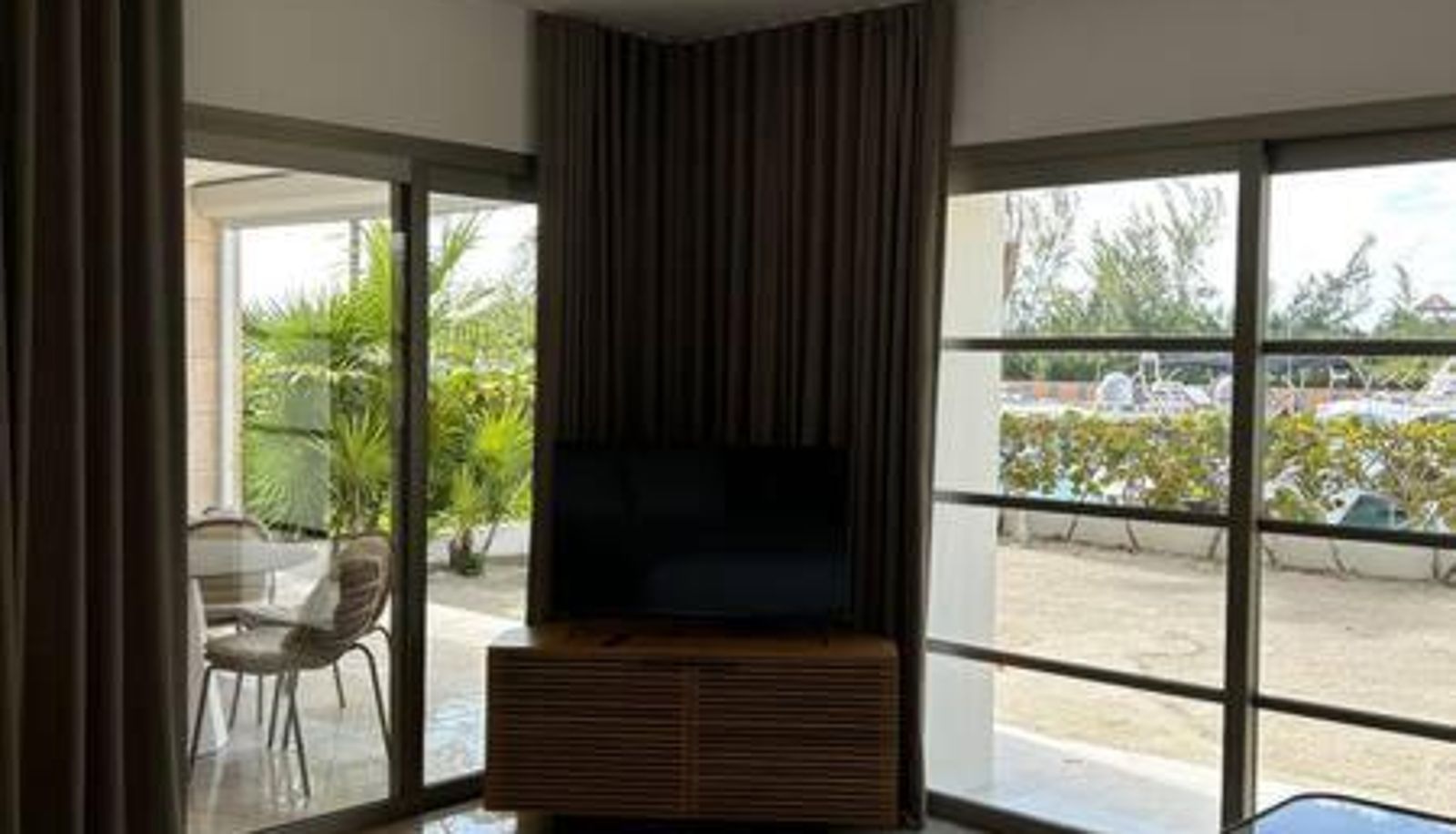Apartment - 2BR Apartment with Beach Club