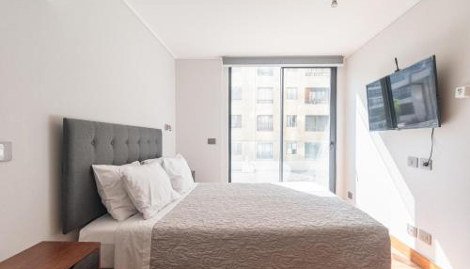 Apartment - Parking & Metro  Pool Uptown Eclectic 1BR W/ Wifi