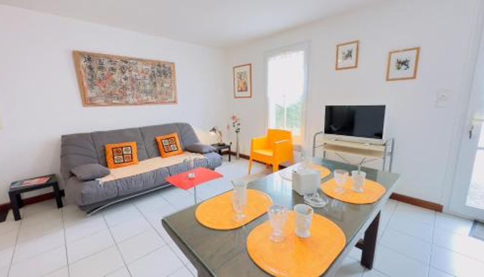 Info - Joli appartement proche du port de Saint Martin