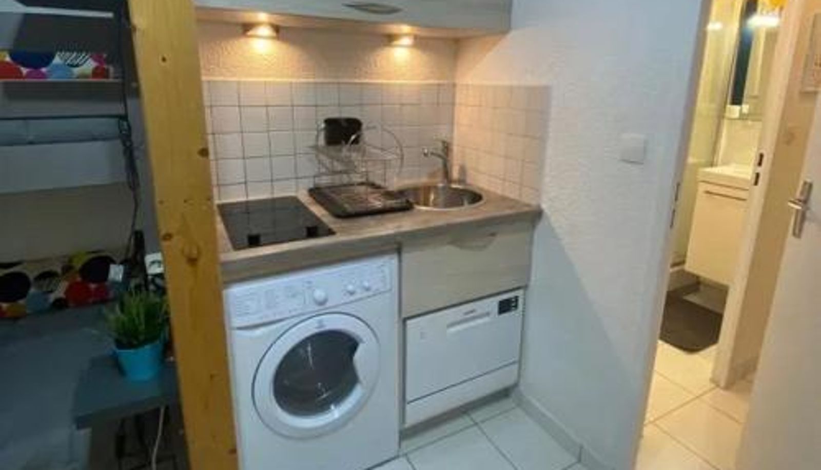 Cocina - proche des pistes  22 m² Studio chaleureux à Villarembert