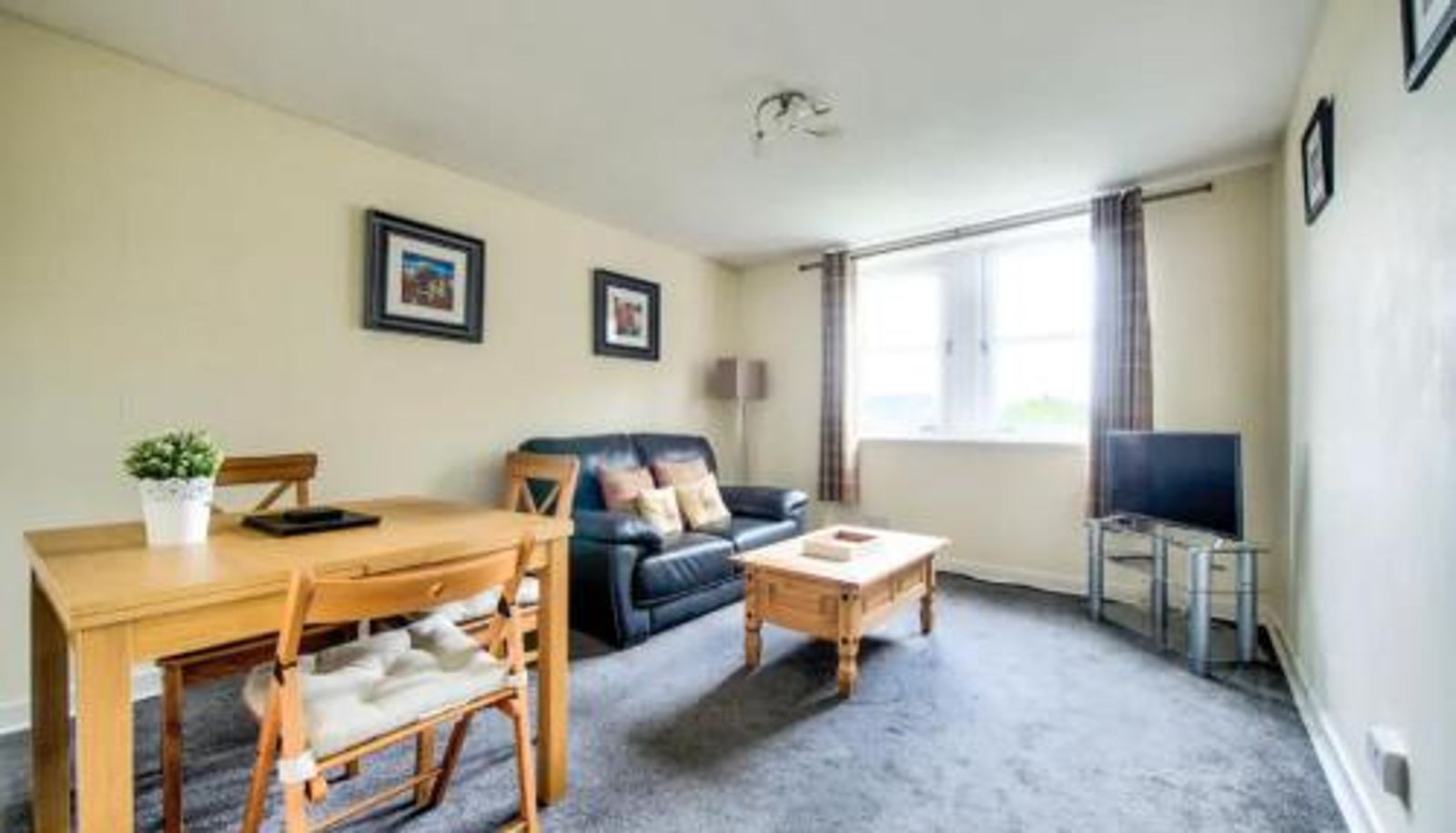 Appartement - Charming 1 Bed Apartment with Castle View