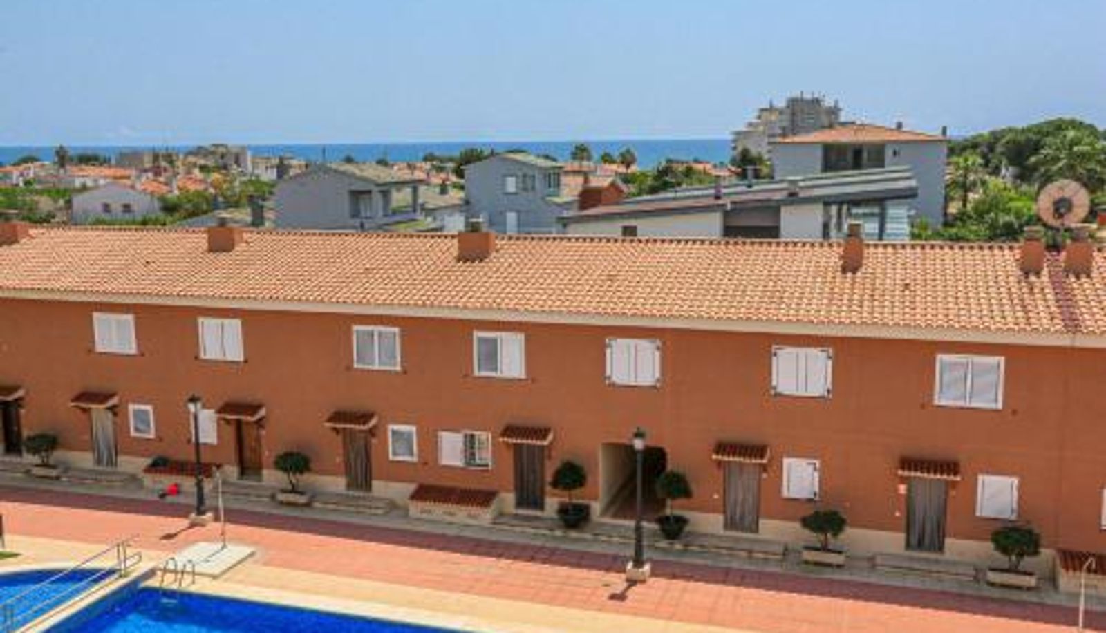 Camera standard - LITORAL COSTA DORADA - ITXAS LUR Only families