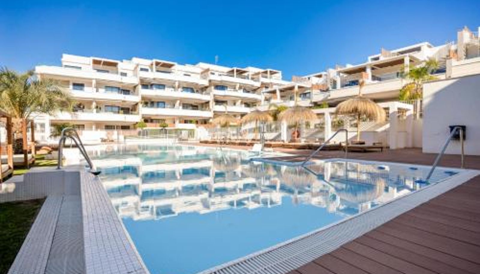 Chambre Standard - Lotus apartment with pool by Costarentals- Ref 240