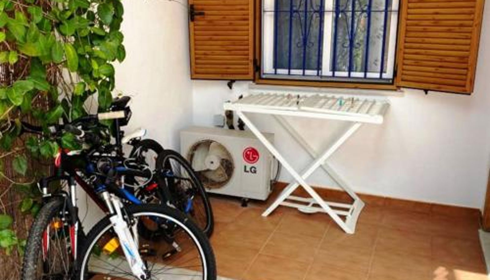 Apartment - Almeria Bajo con porche en primera línea En Vera