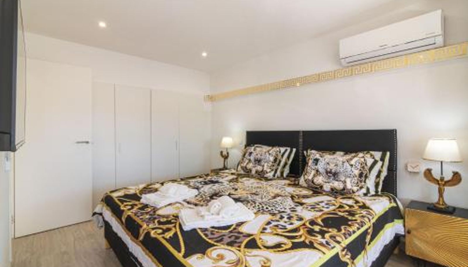 Appartamento - Flat with Pool T2 Duplex Montechoro
