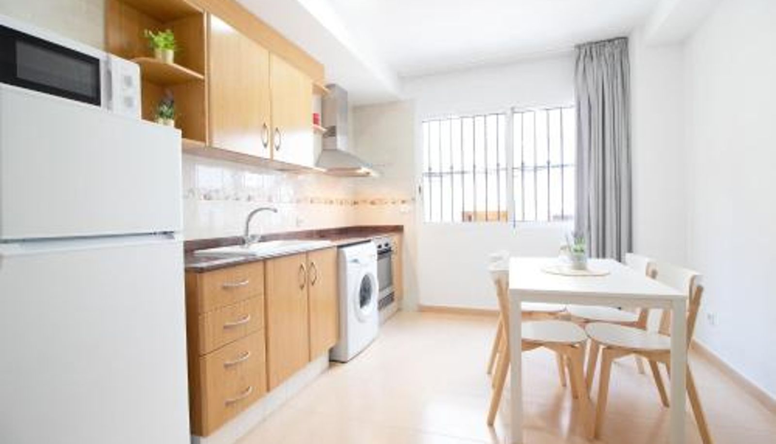 Cocina - Global Properties Coqueto apartamento en Puerto de Sagunto