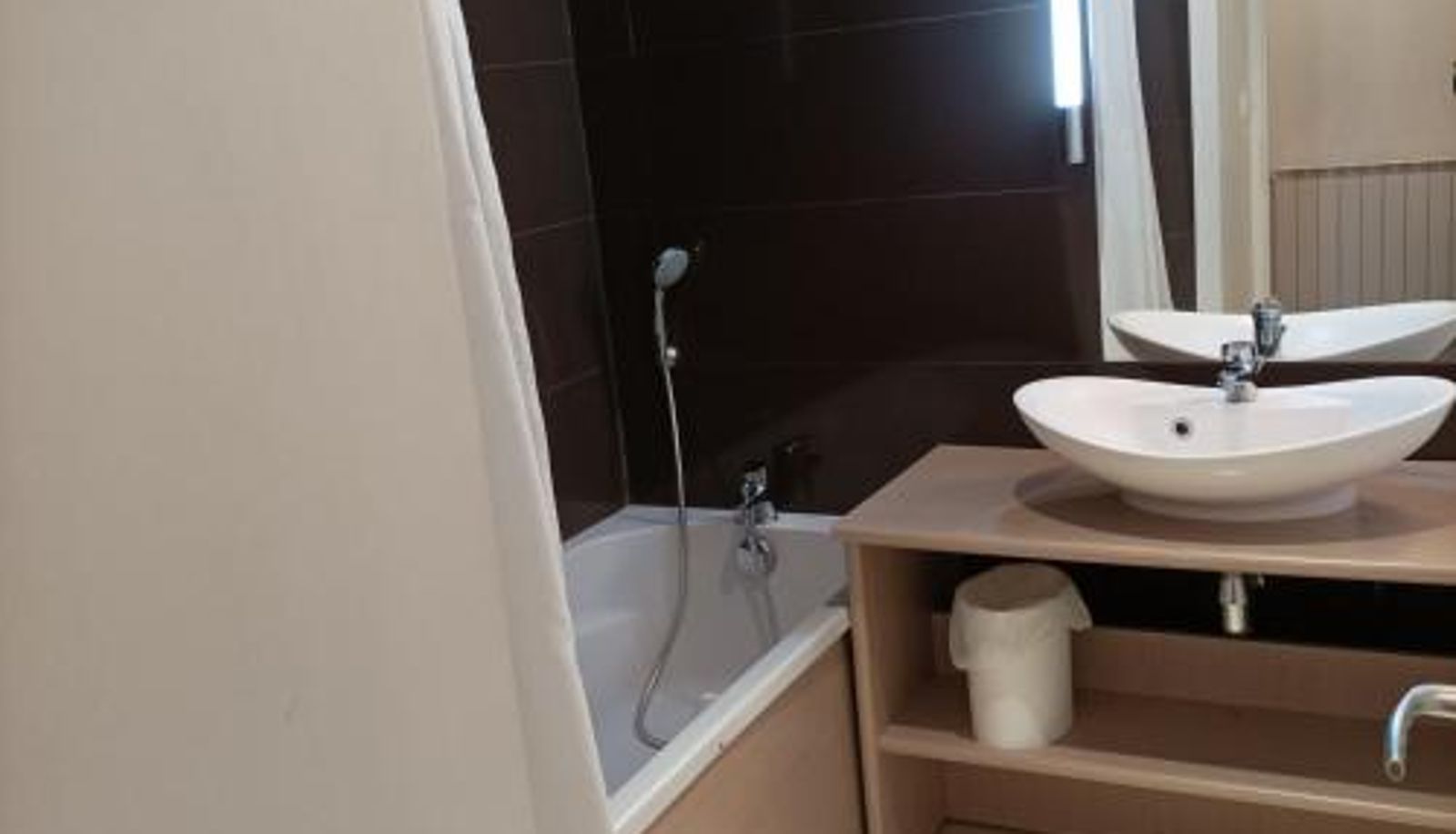 Pokój typu standard - Appartement Château avec WiFi à Jausiers - 8 pers - FR-1-165B-28
