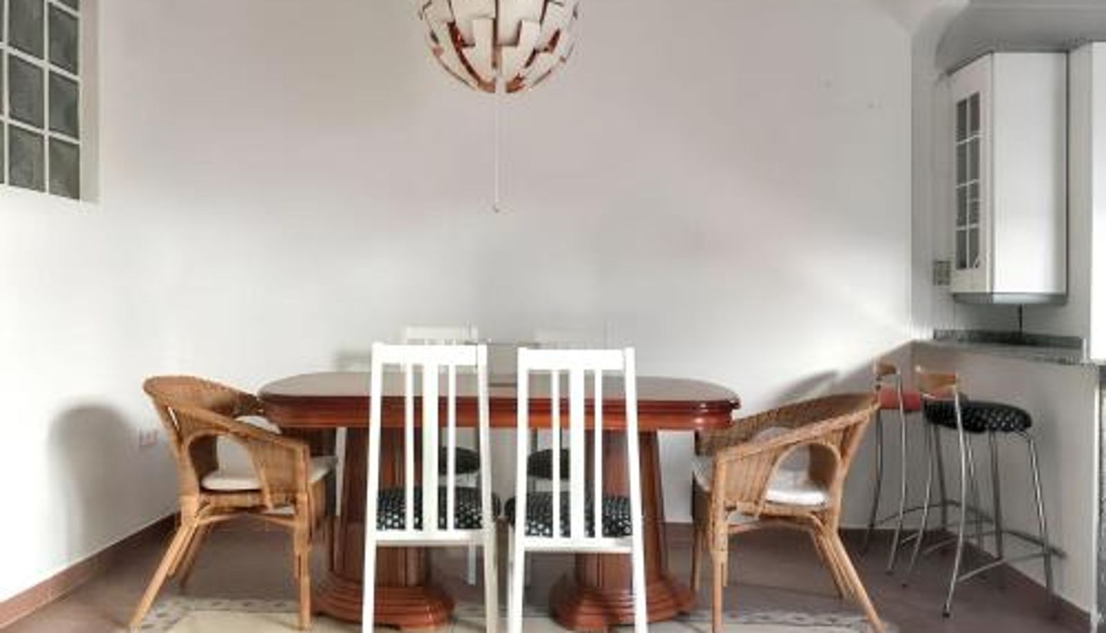 Info - Cozy apartment with sea view in Valencia 100 m²!