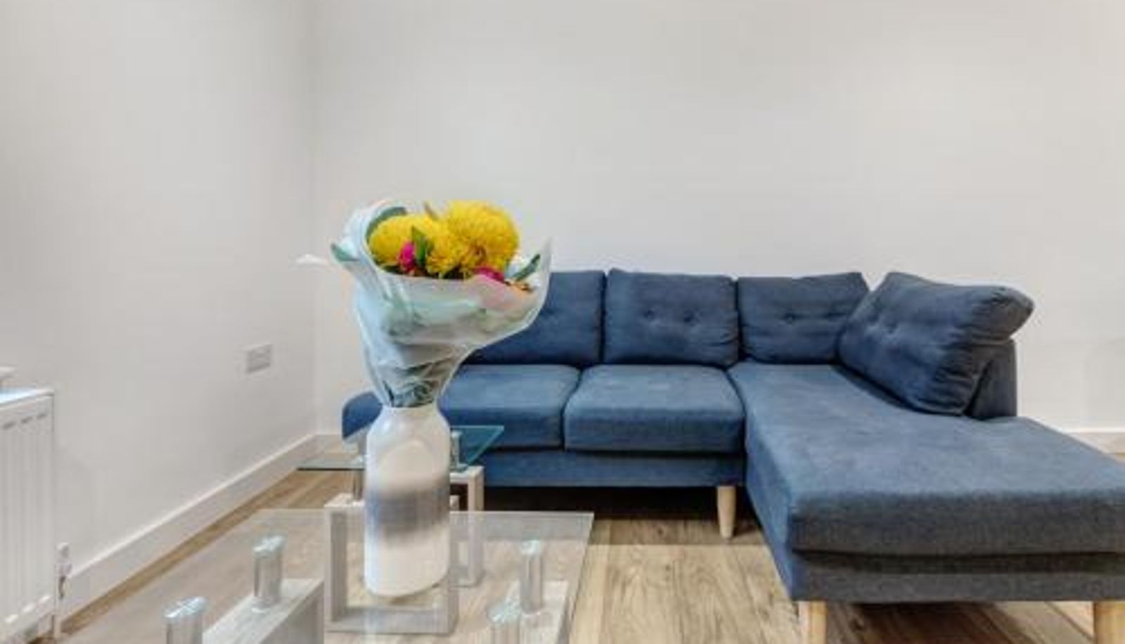 Apartment - Central 1-Bed Apartment in Slough Sleeps 3!