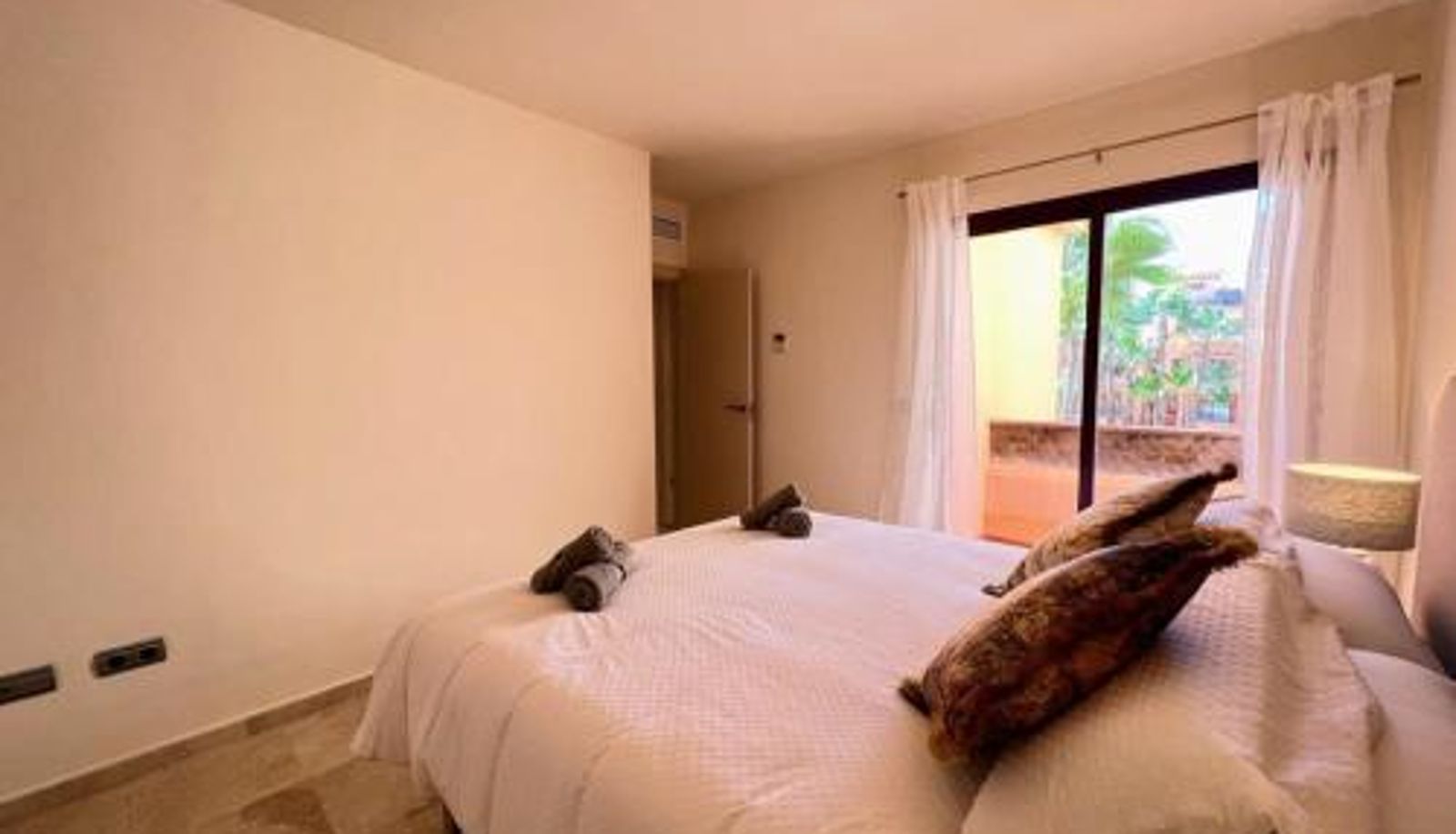 Standardzimmer - Modern 2 Bedroom Beachside Apartment NR72