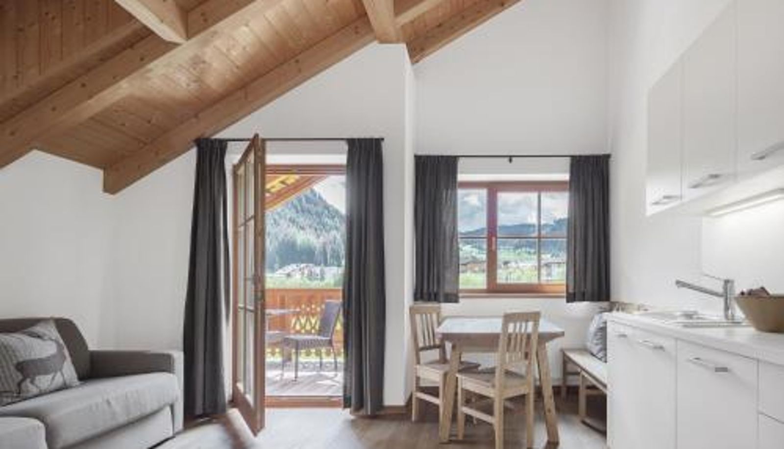 Apartment - Chalet Ciasa Tino & Sara - BelaVal Apartments