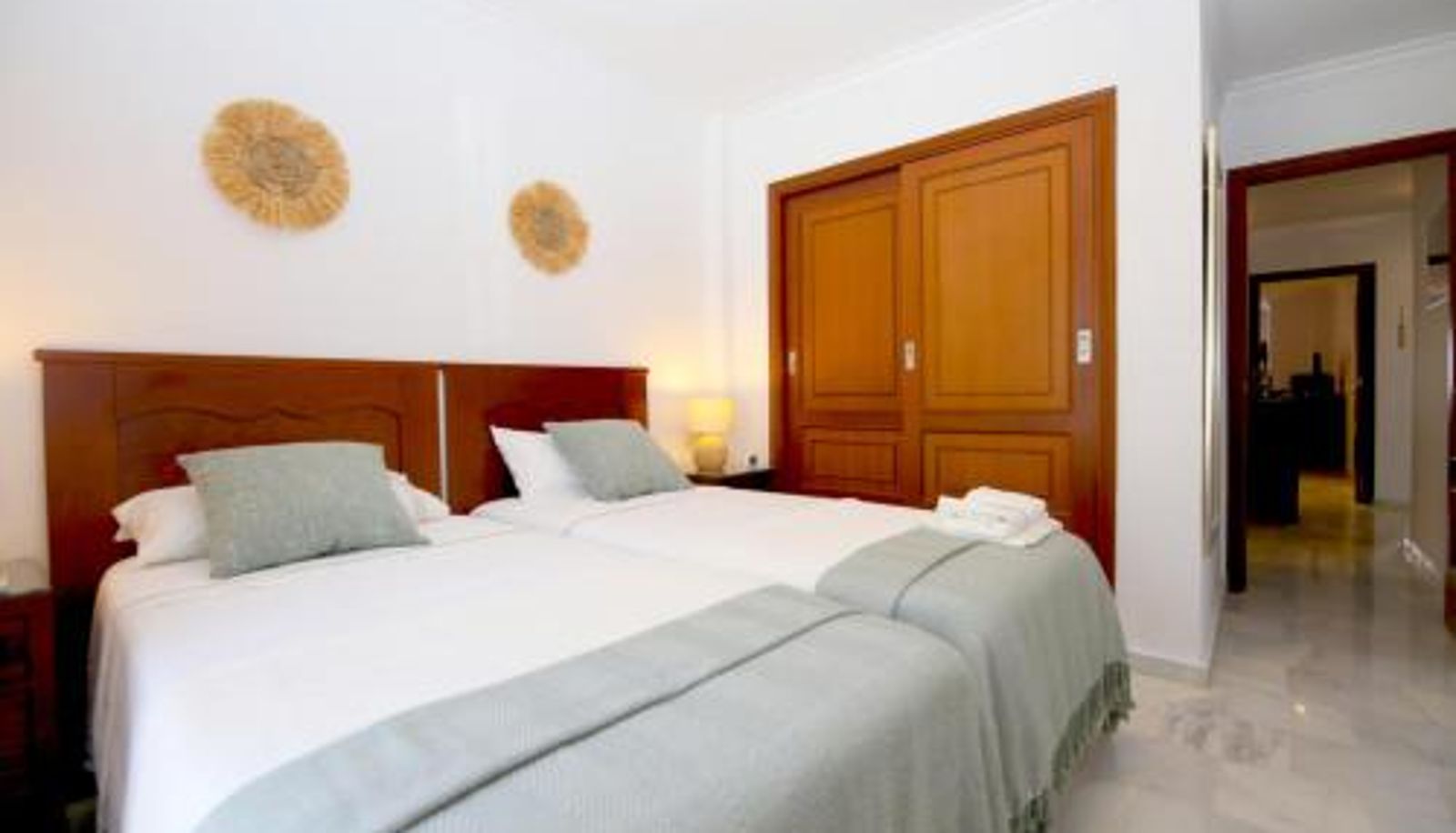 Apartment - Estepona West Beachfront Apartment JANINE