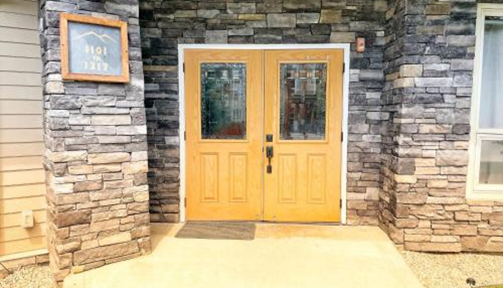 Info - Sable Ridge Condos by StayIn