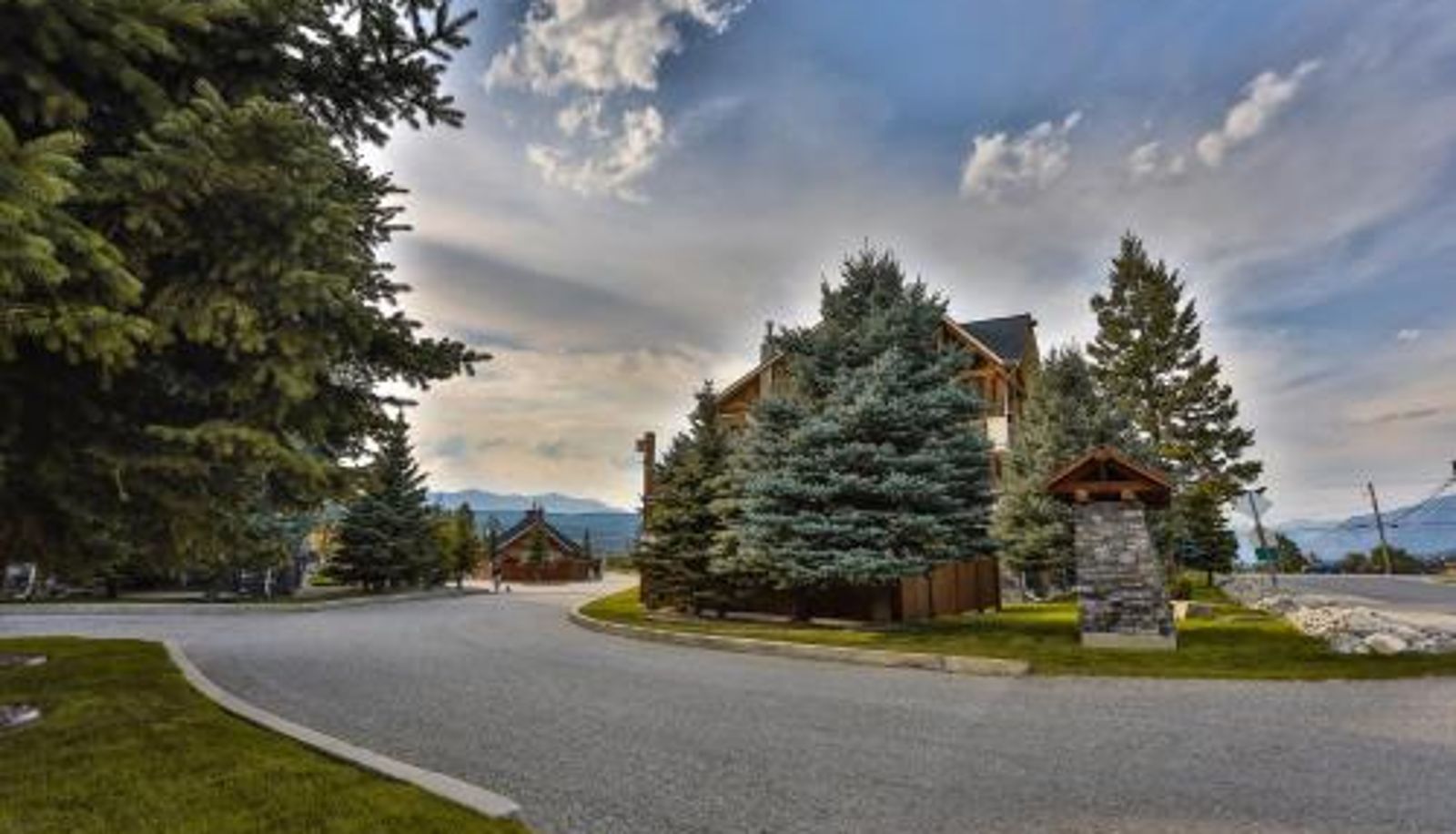 Info - Sable Ridge Condos by StayIn