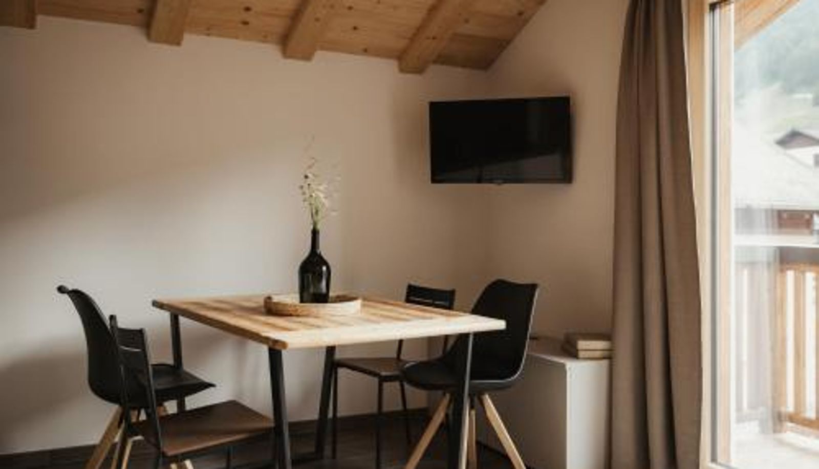 Taras - Bonvivar -- Mountain Guesthouse