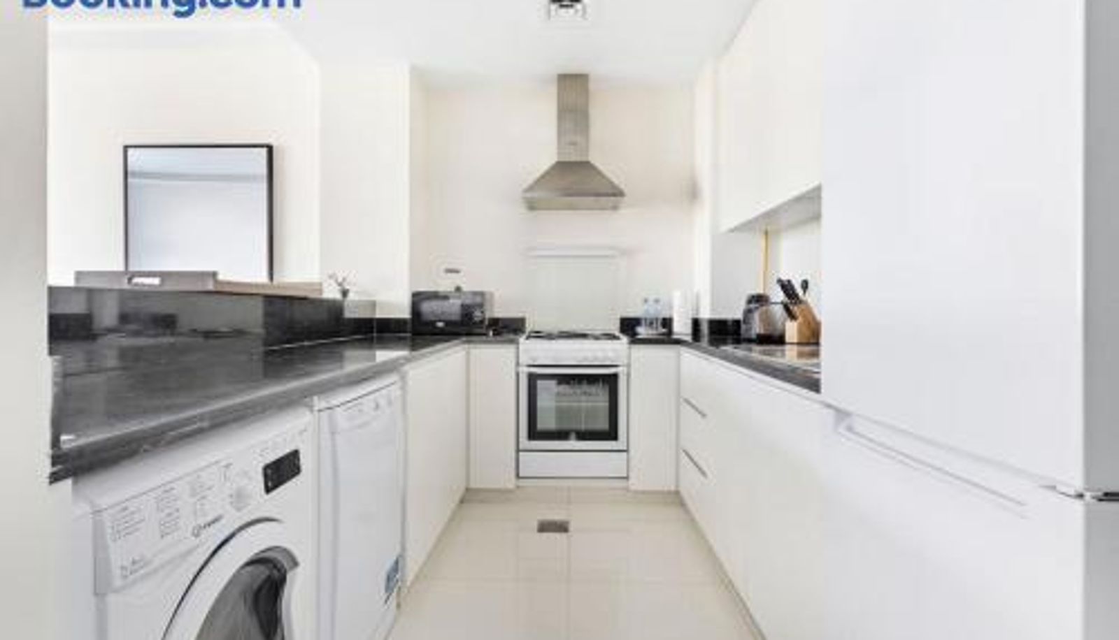 Standard room - StoneTree - Furnished 1BR in Celestia B