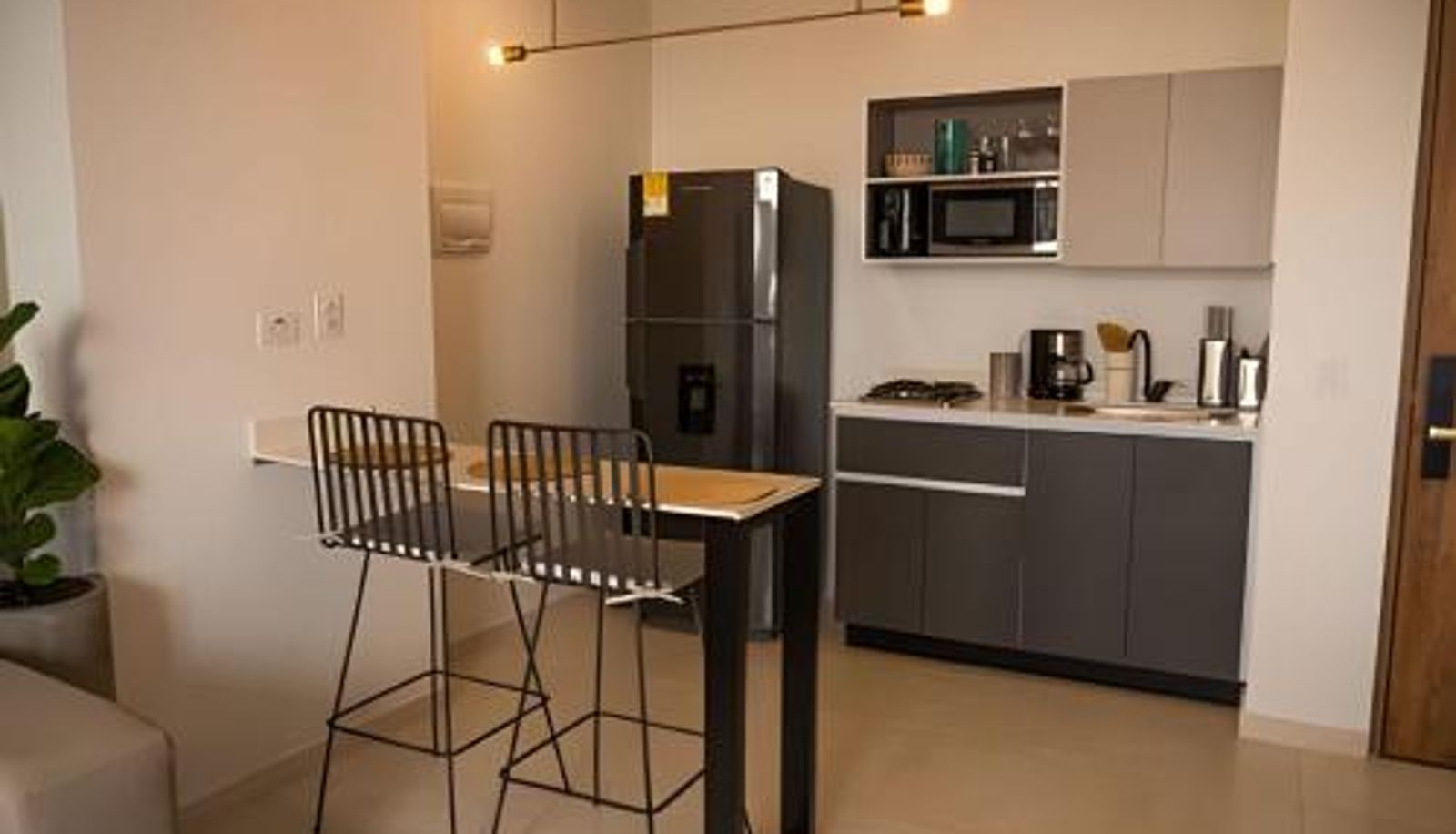 Apartment - Cerritos Premium Tower & Mall