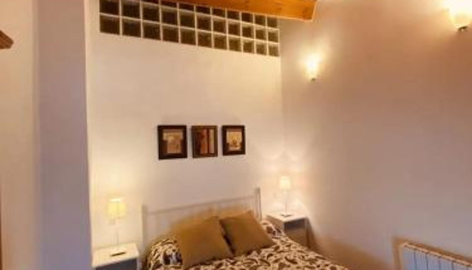 Camera - Modern Apartment in Tolva with Garden and Sports Facilities