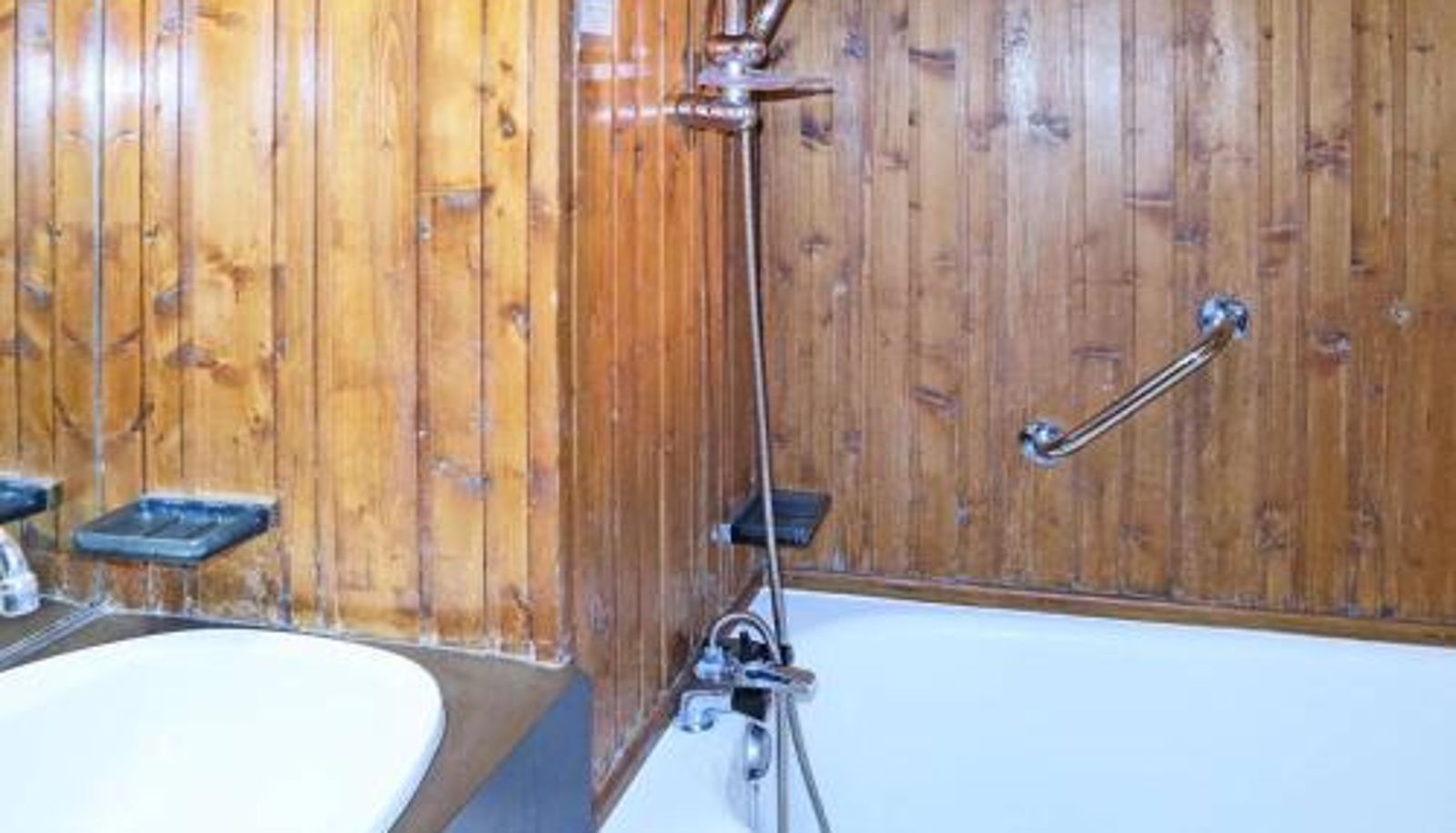 Info - wifi - FR-1-322-26  skis aux pieds  centre station Studio 6 pers