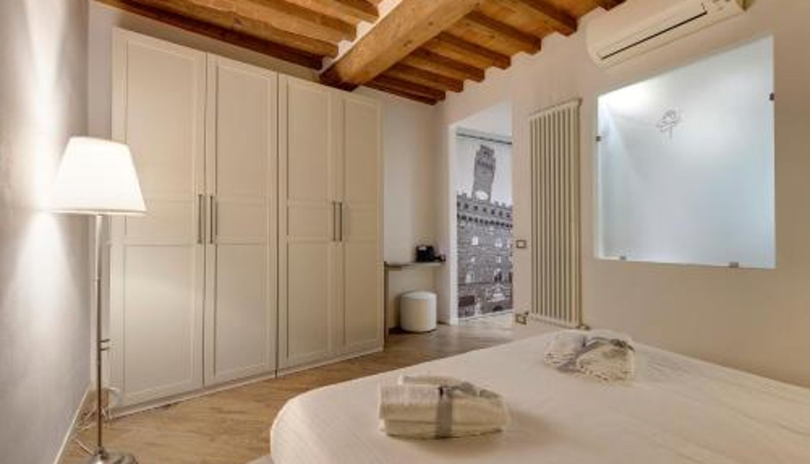 Apartment - Rosa Apartment by Mamo Florence