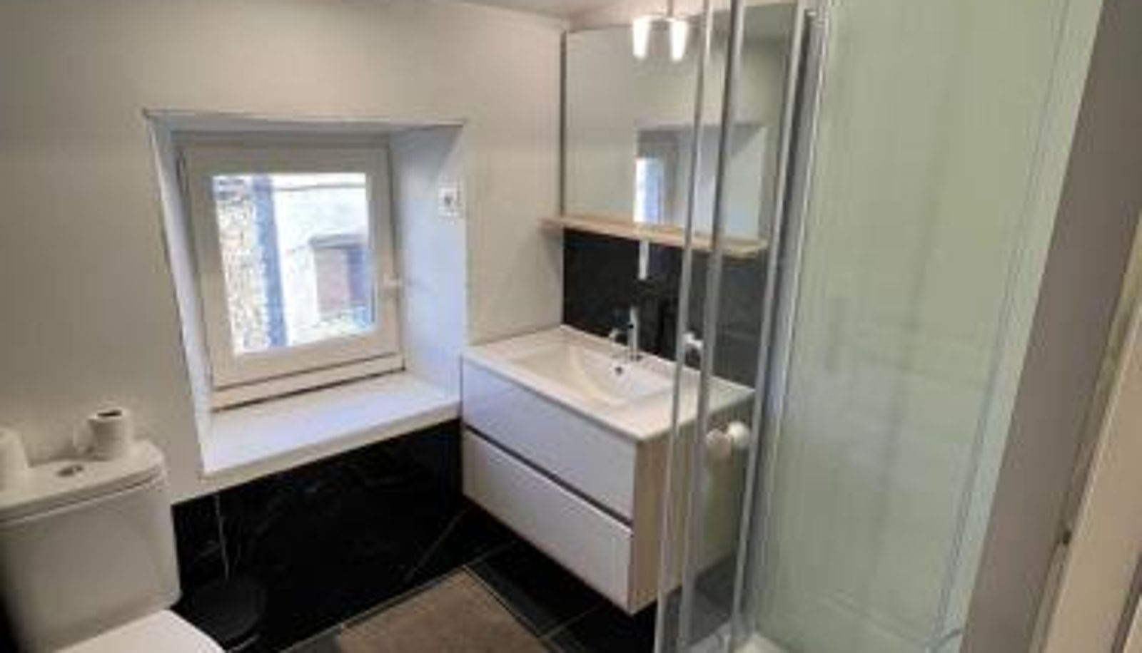 Camera standard - Appartement 5 chambres dans le centre du village