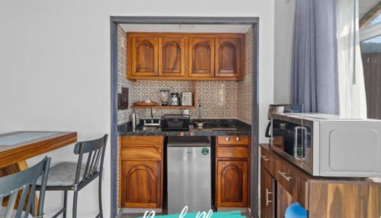 Cuisine - Girasol Sur - Beachfront Suites on Playa Gemelas