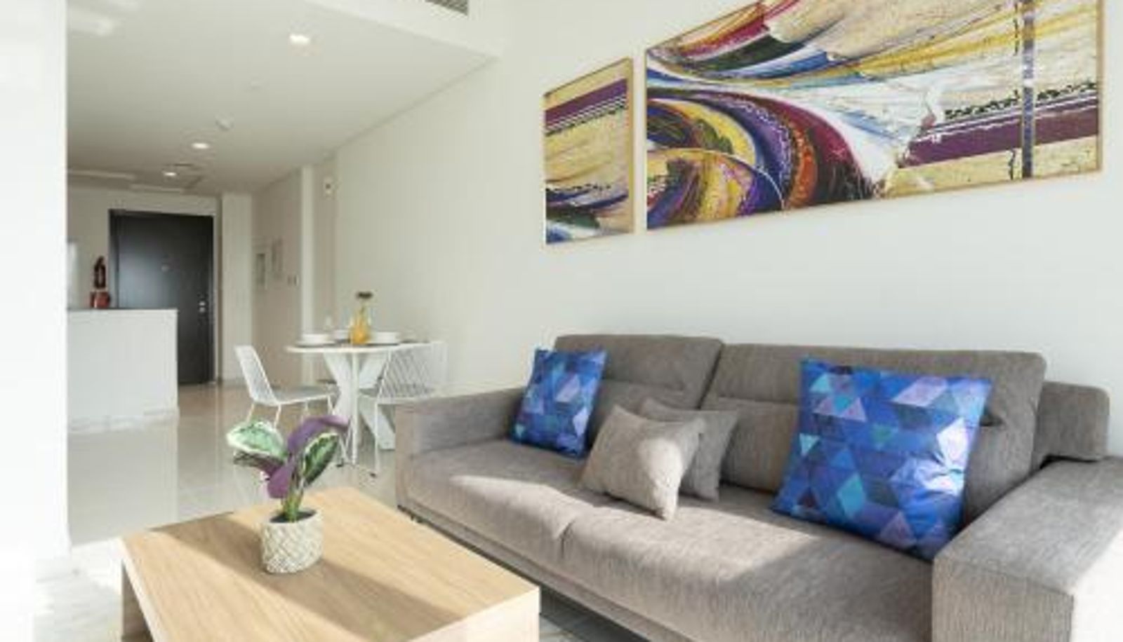 Chambre Standard - Damac Hills - Allsopp&Allsopp Tranquil 1BR apartment in Carson C
