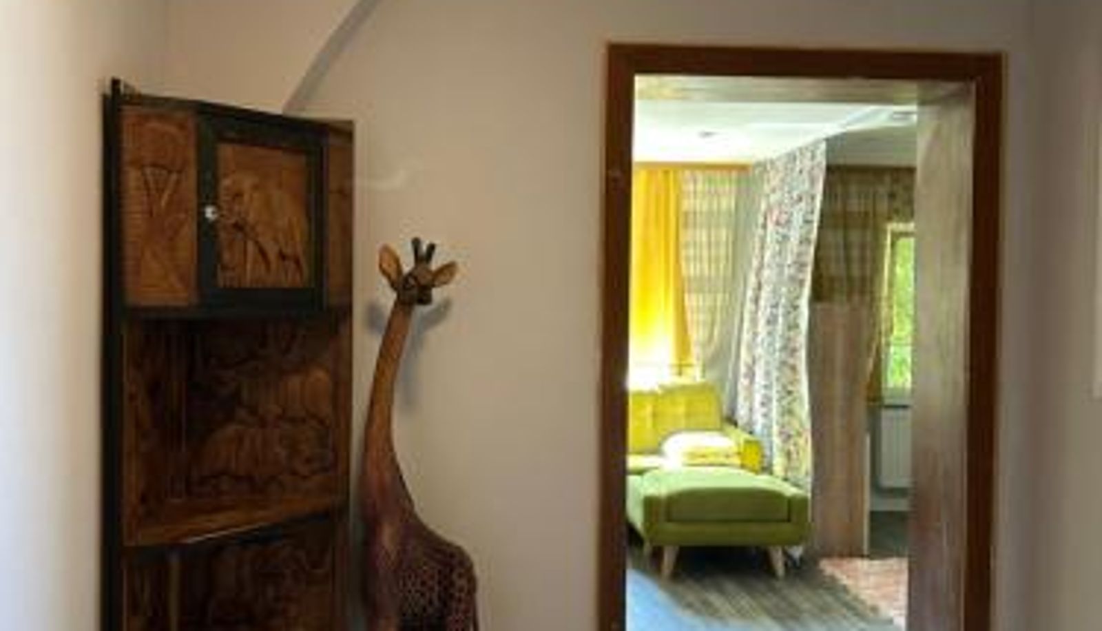 Kamer - Ferien & Monteur Wohnung 1 - Little Afrika Extensive 5 Zimmer Wohnung