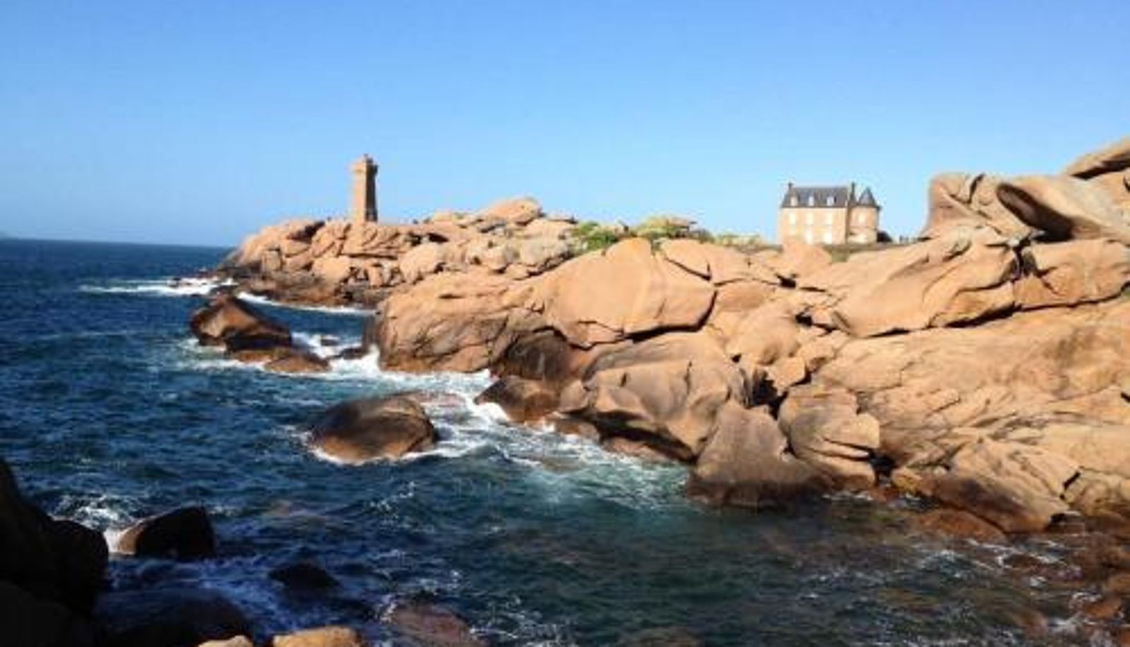 Info - Résidence Les Sept Iles - Vacances vue mer à 180°et les pieds dans l'eau ! MAE-3504