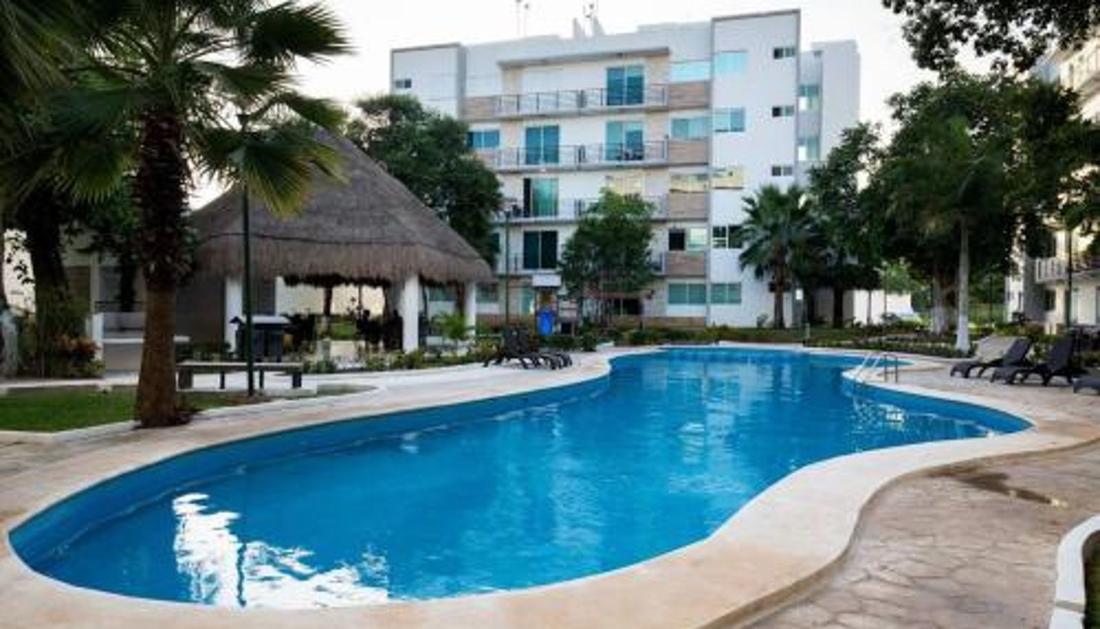 Apartment - Depa Familiar PB 6pax con Alberca Rodeado de Restaurantes Zona Segura