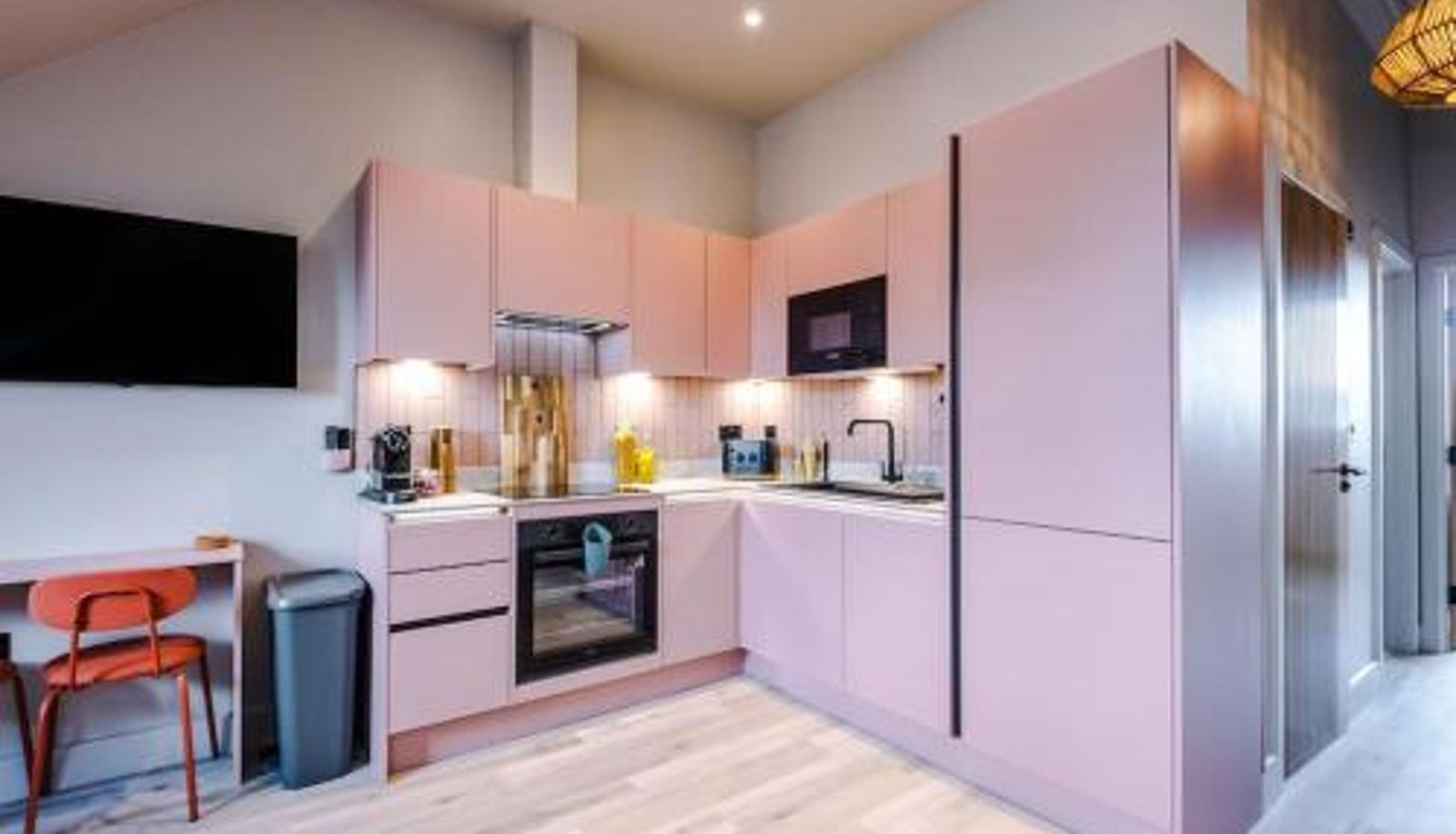 Camera standard - City Centre Apartment Free Parking and Luxury Finishes